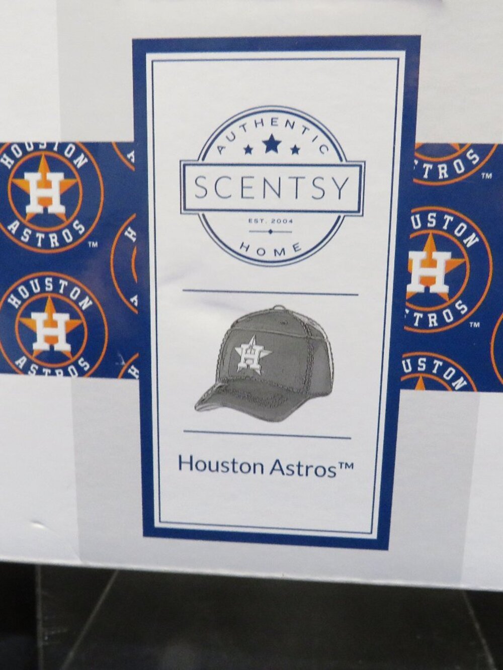 Huston Astros Ceramic Baseball Cap Scentsy Wax Warmer MLB Please inspect picture
